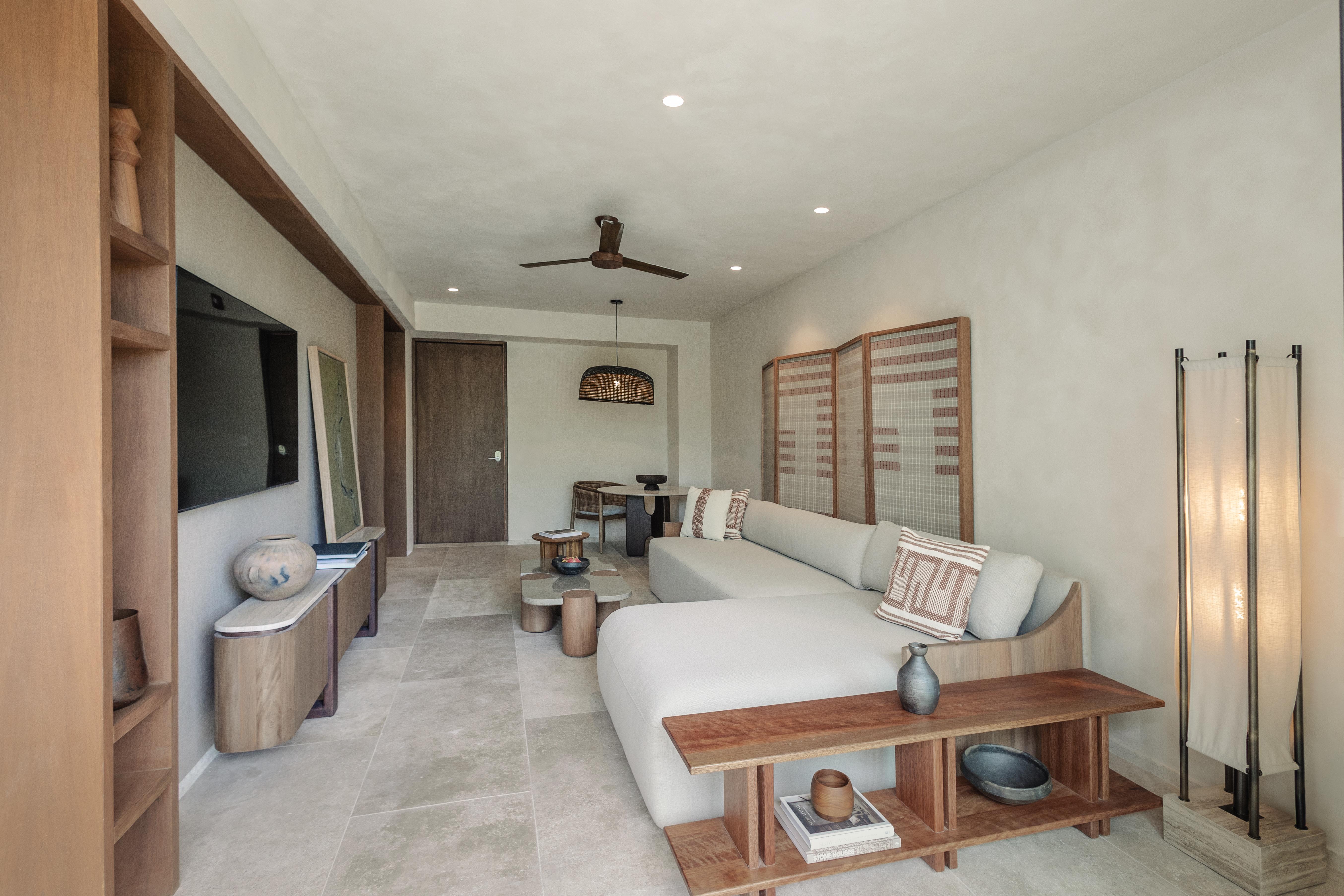 Beach area suite
