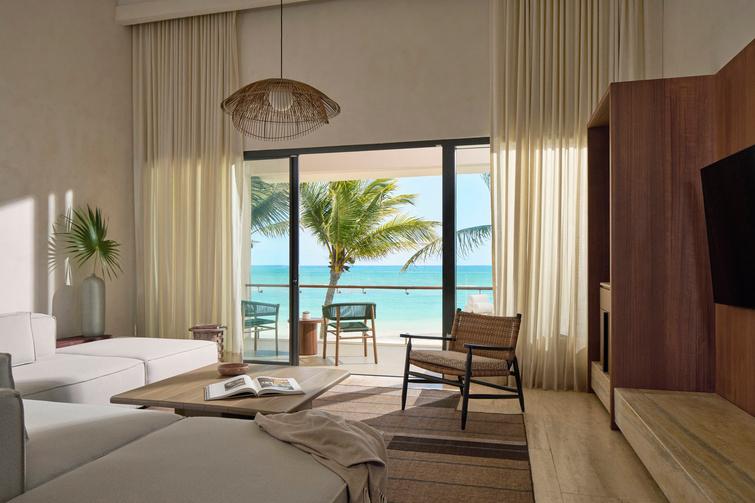 Beach Front Suite (with Plunge Pool)