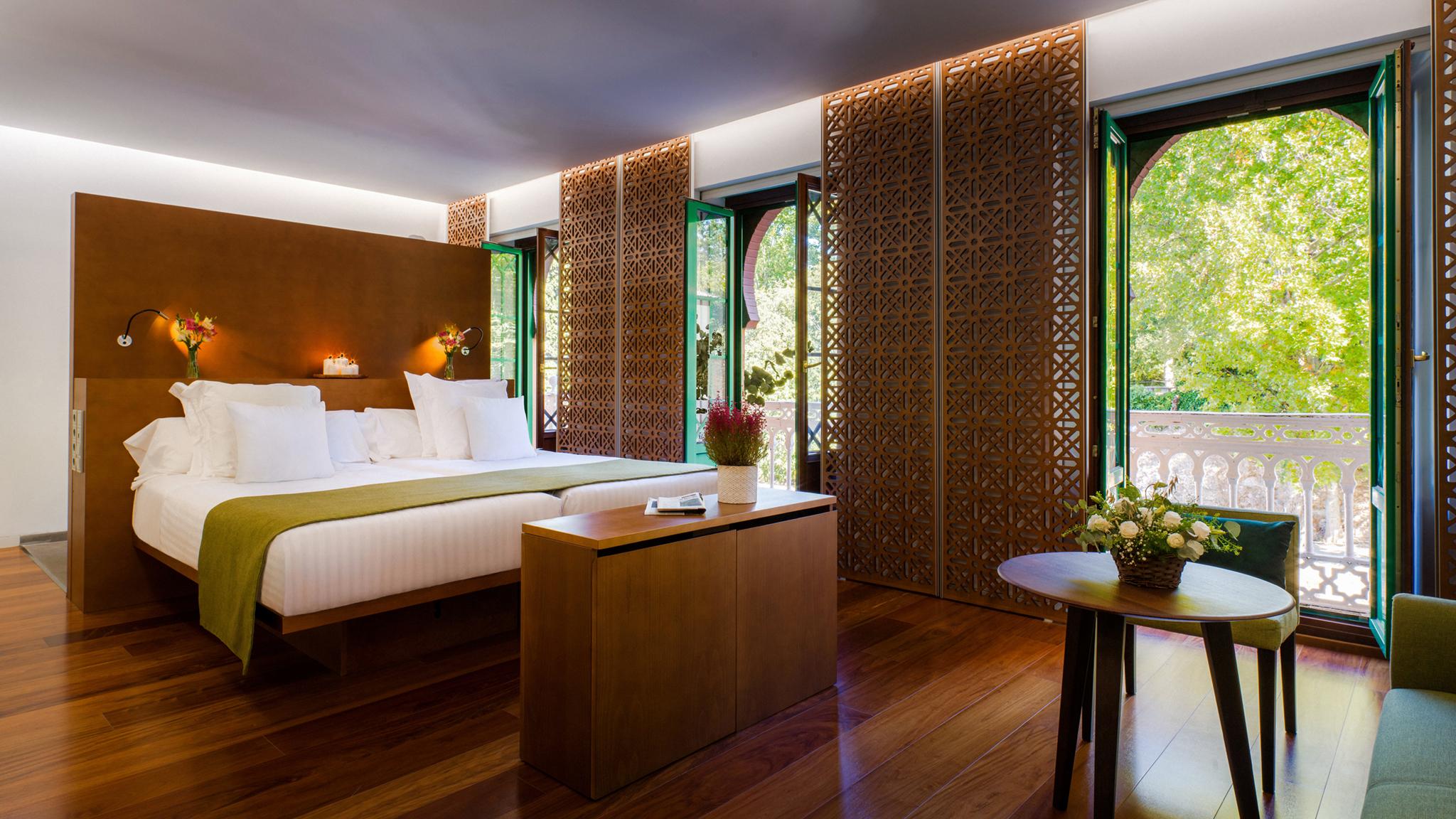 Deluxe Superior Rooms