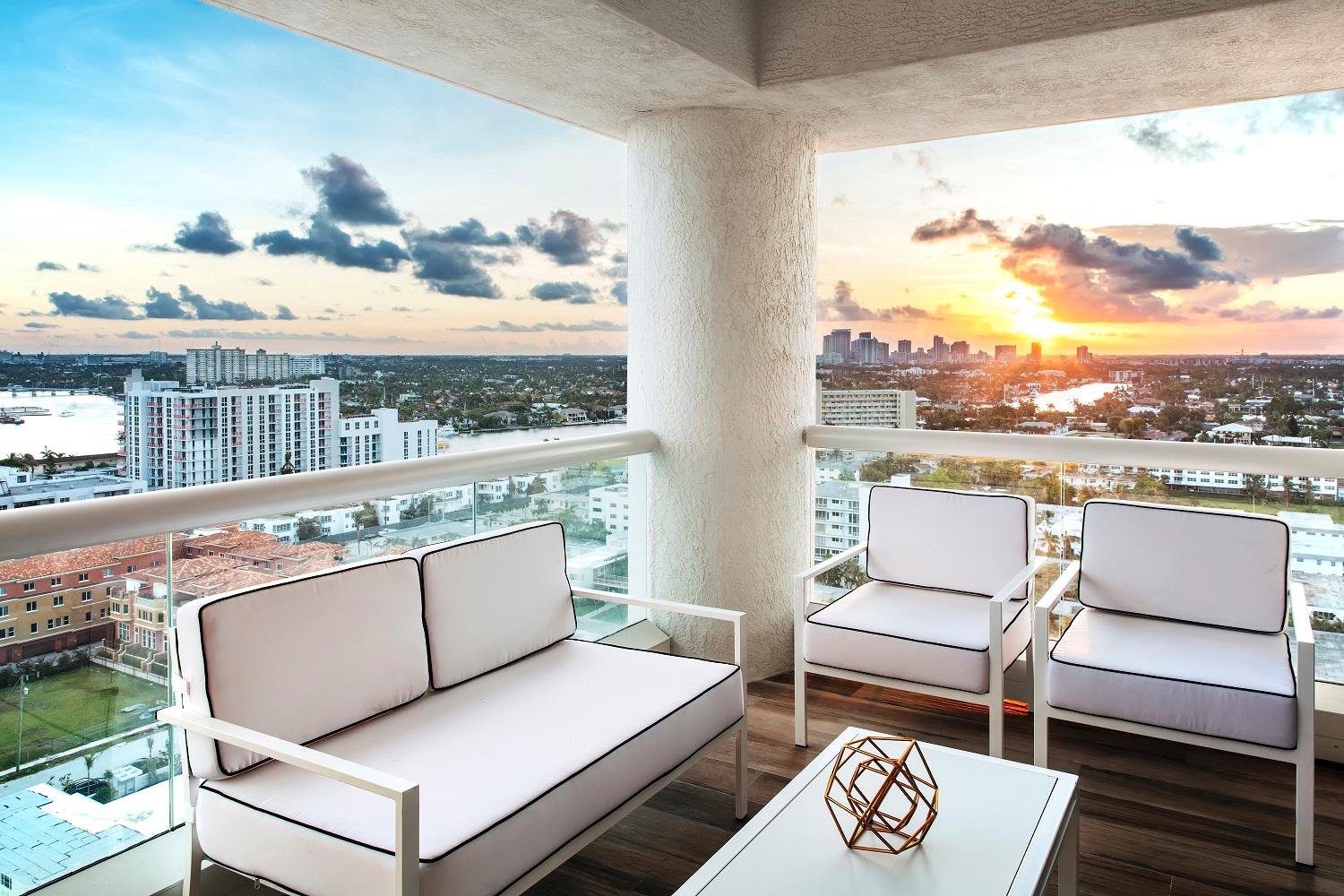 2 Bedroom Residence Intracoastal/Ocean View