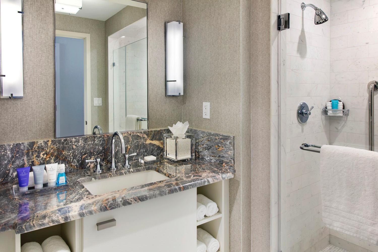 1 Bedroom Suite Oceanfront