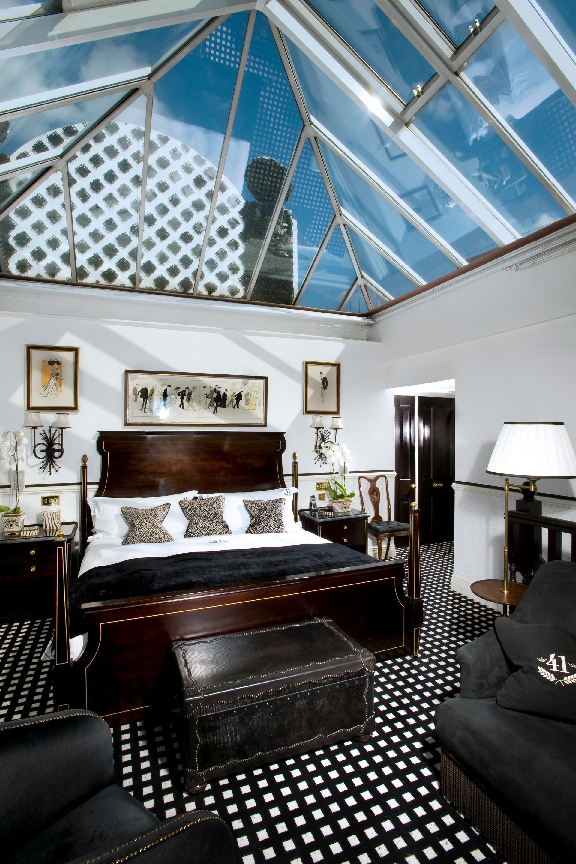 Conservatory Suite