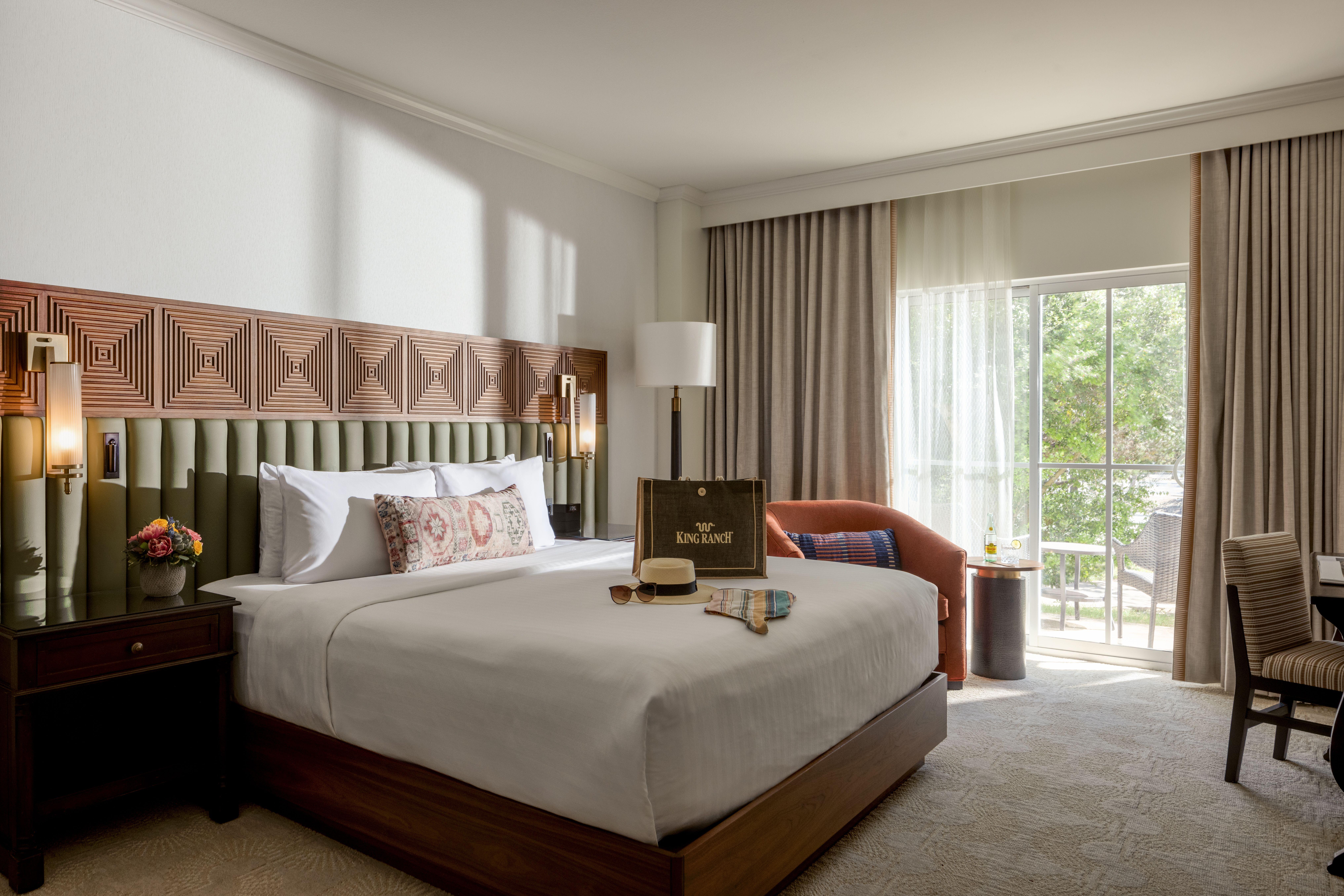 Deluxe King Room