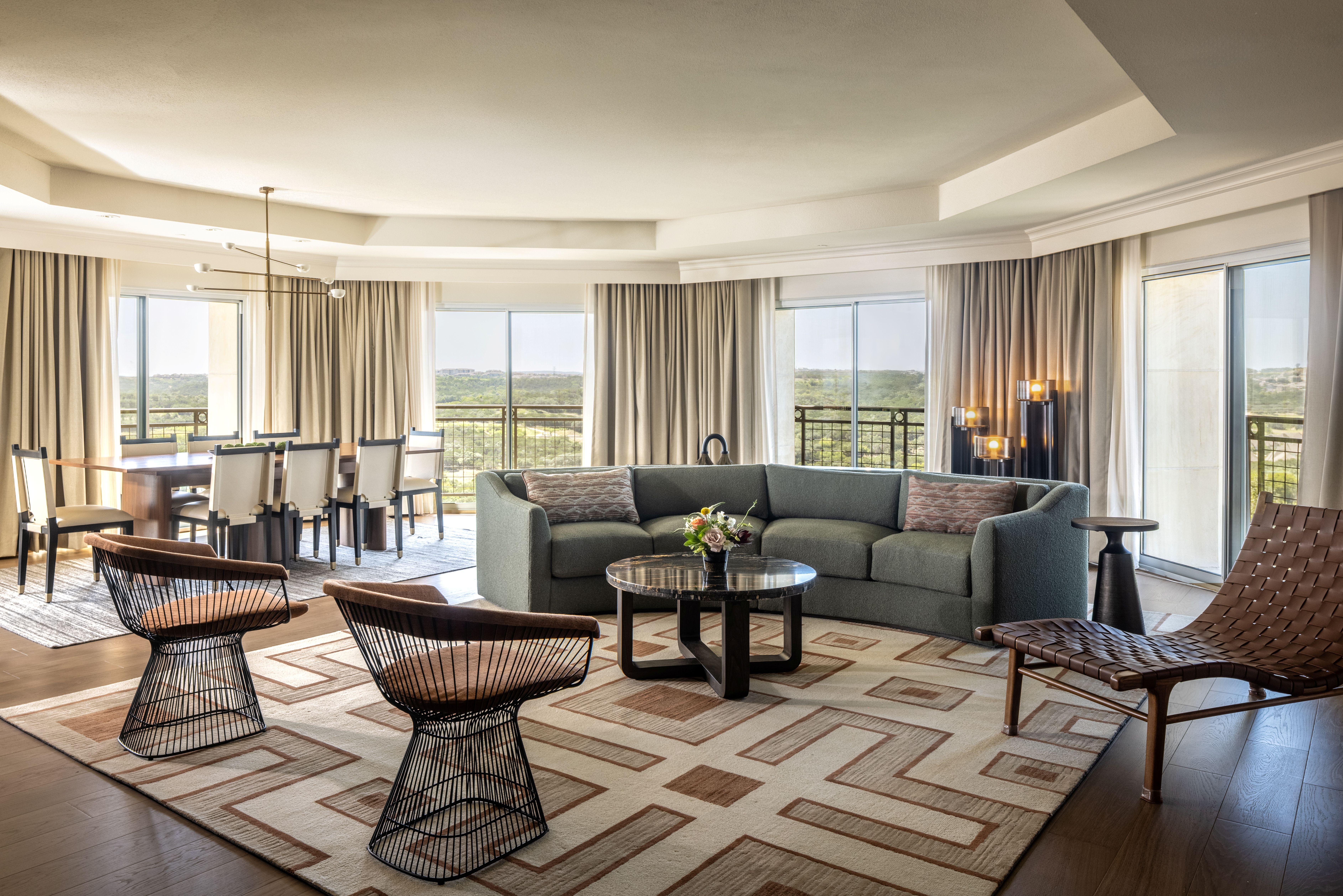 Luxury Suite