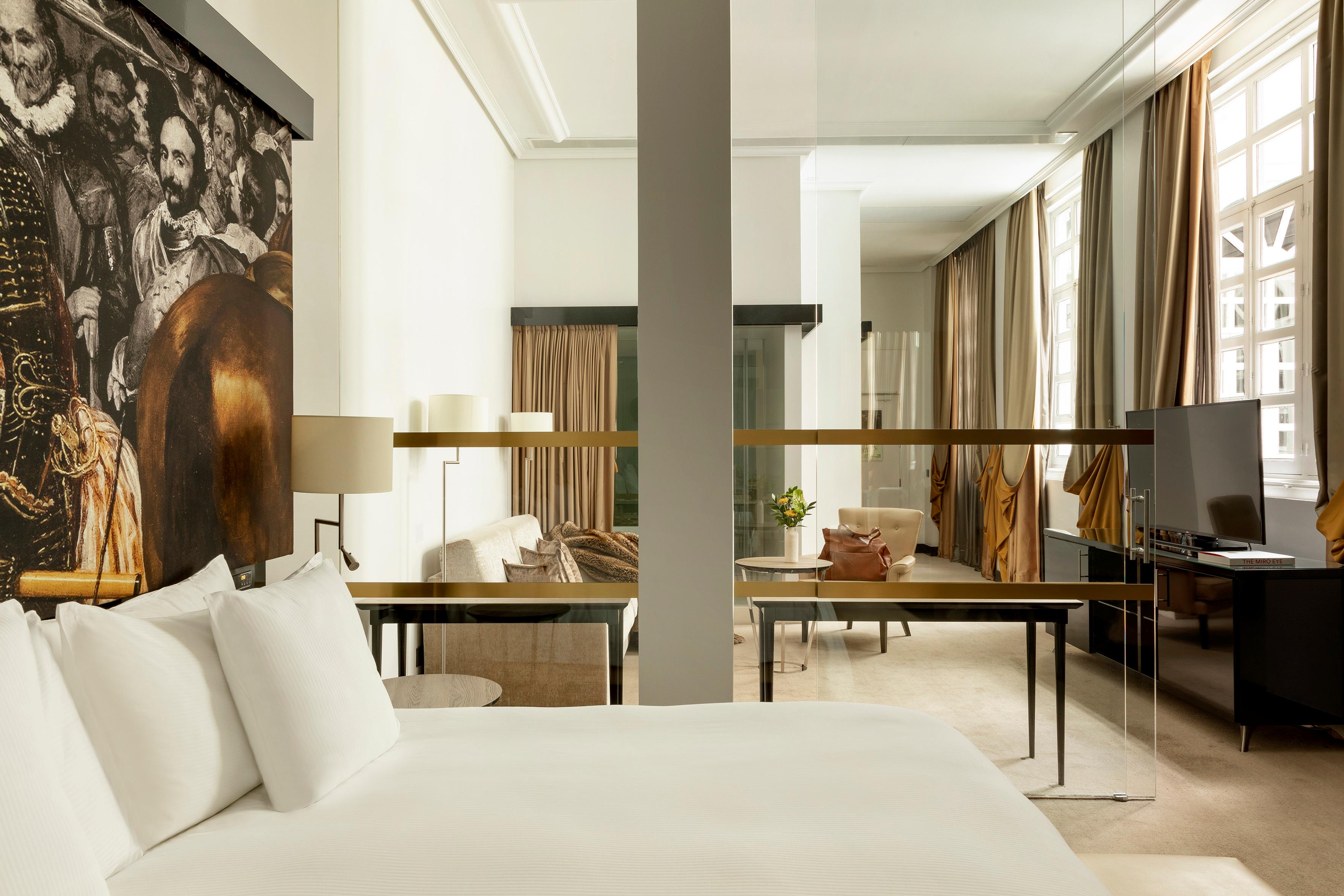 One Bedroom Suite RedLevel