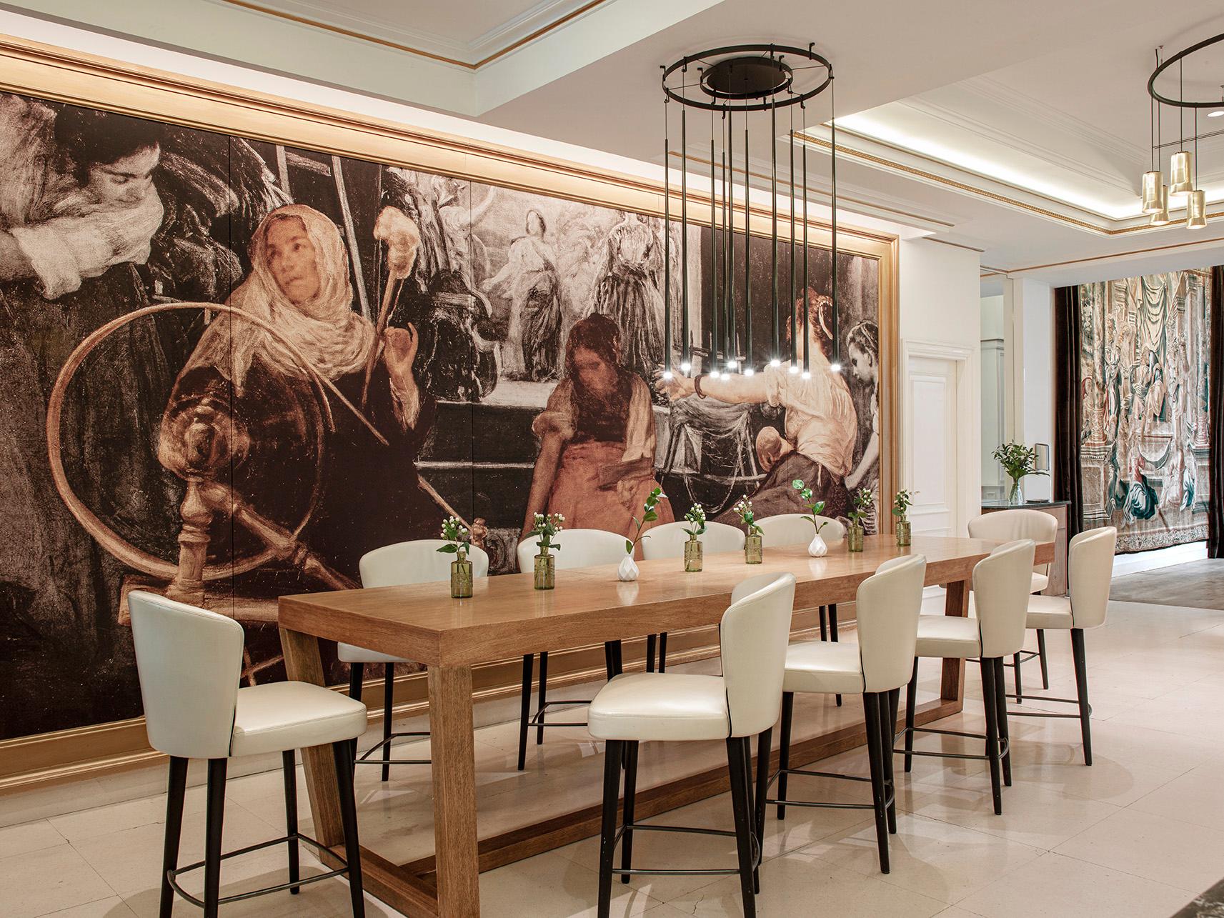 Palacio de los Duques, a Gran Meliá Hotel, Spain — Palacio de los Duques, a Gran Meliá Hotel - Coroa Lounge