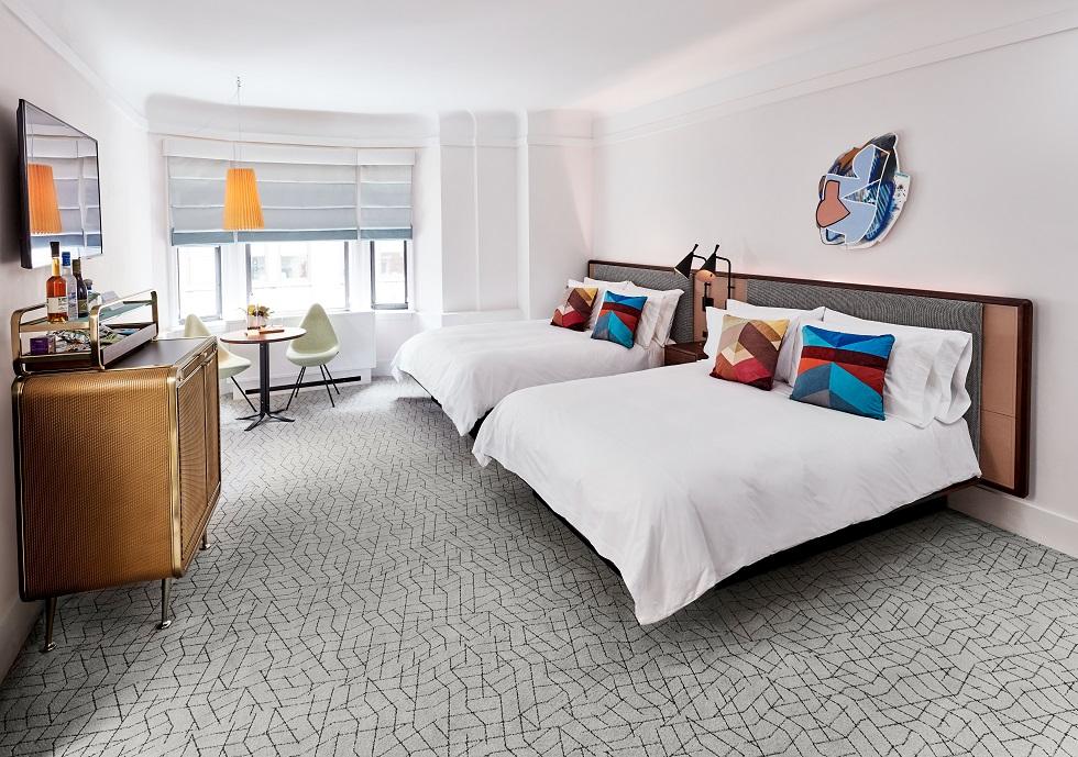 Deluxe Guestroom with Two Queen Beds – 300-350 sq.ft. (27-32 sq.m.)
